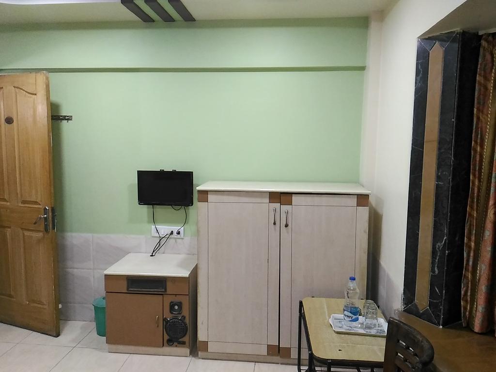 Hotel Palms Navi Mumbai Dış mekan fotoğraf