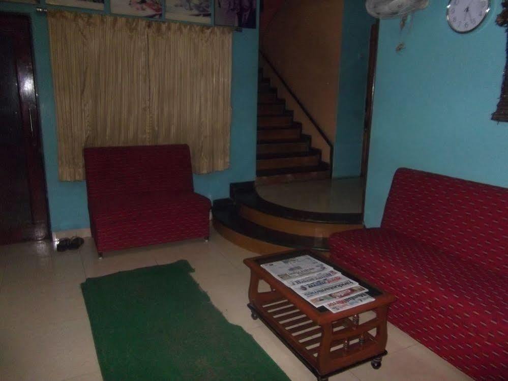 Hotel Palms Navi Mumbai Dış mekan fotoğraf