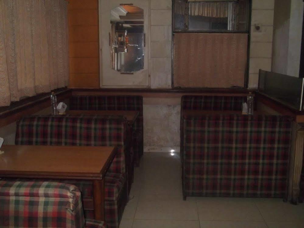 Hotel Palms Navi Mumbai Dış mekan fotoğraf